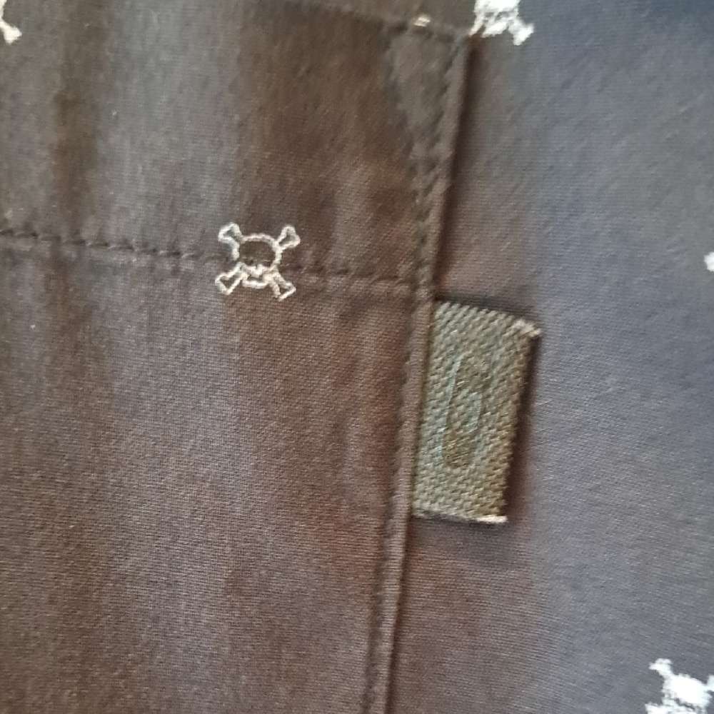 Oakley Men's Casual Black Pattern Shirt - Picture 4 of 8